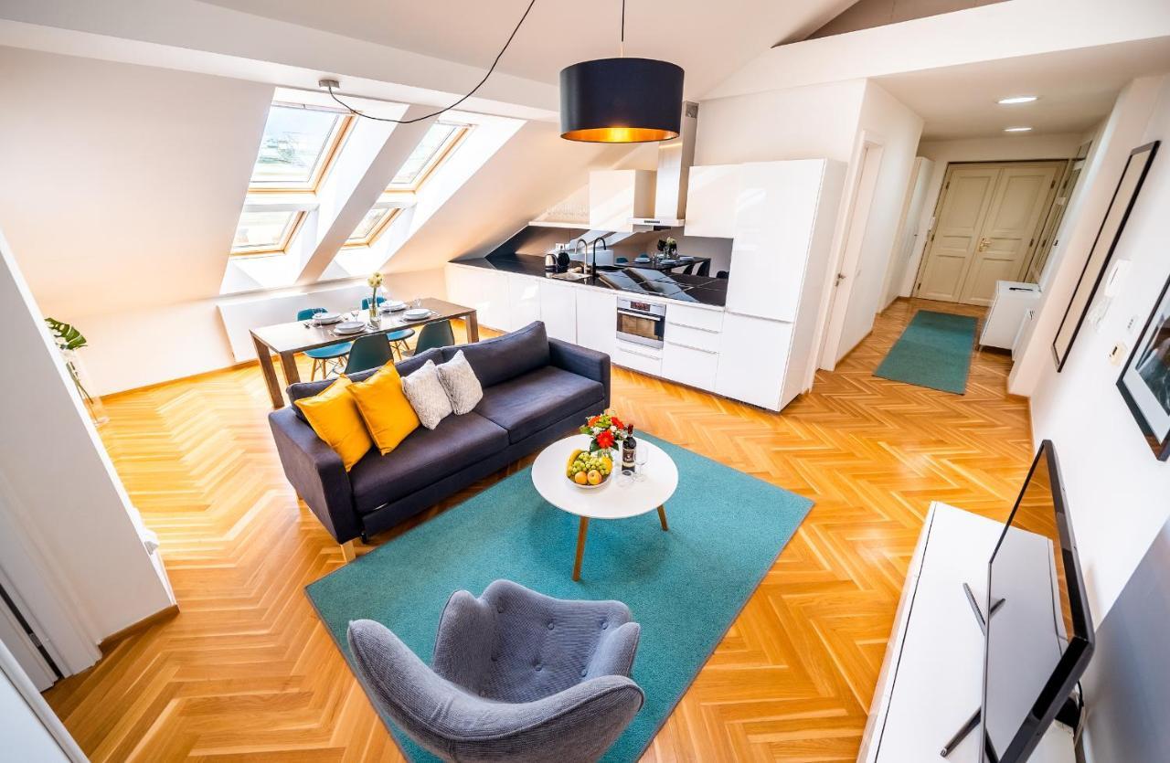 Luxurious Woodrow Wilson Apt In Prague Centre Buitenkant foto