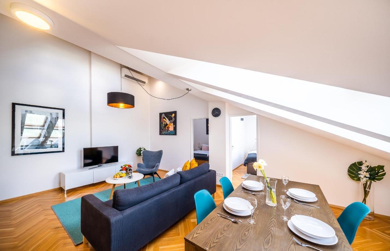 Luxurious Woodrow Wilson Apt In Prague Centre Buitenkant foto